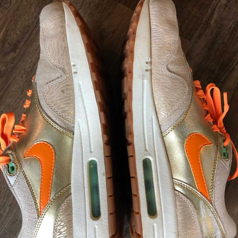 Nike Air Max size 9.5